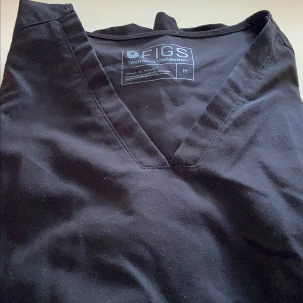 Figs Double pocket black scrub top.